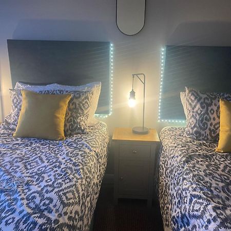 Hastings Apartments Extra Large Self Catering Apt Tourism Certified Free Parking Wifi Belfast Buitenkant foto